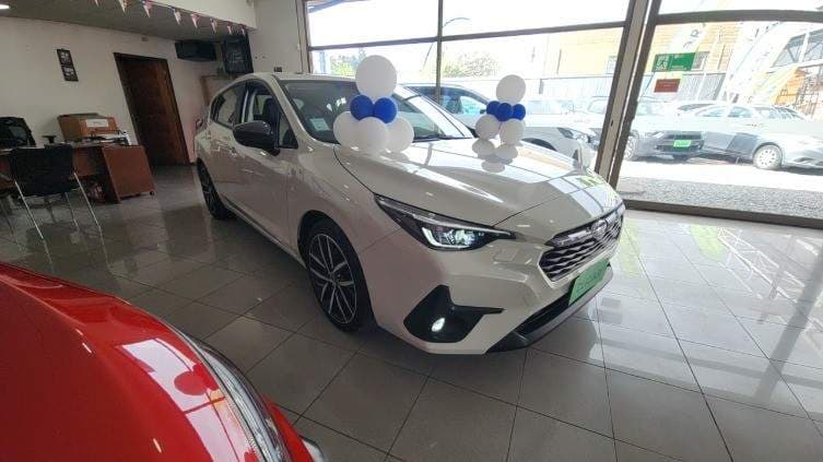 Automovil Subaru Impreza