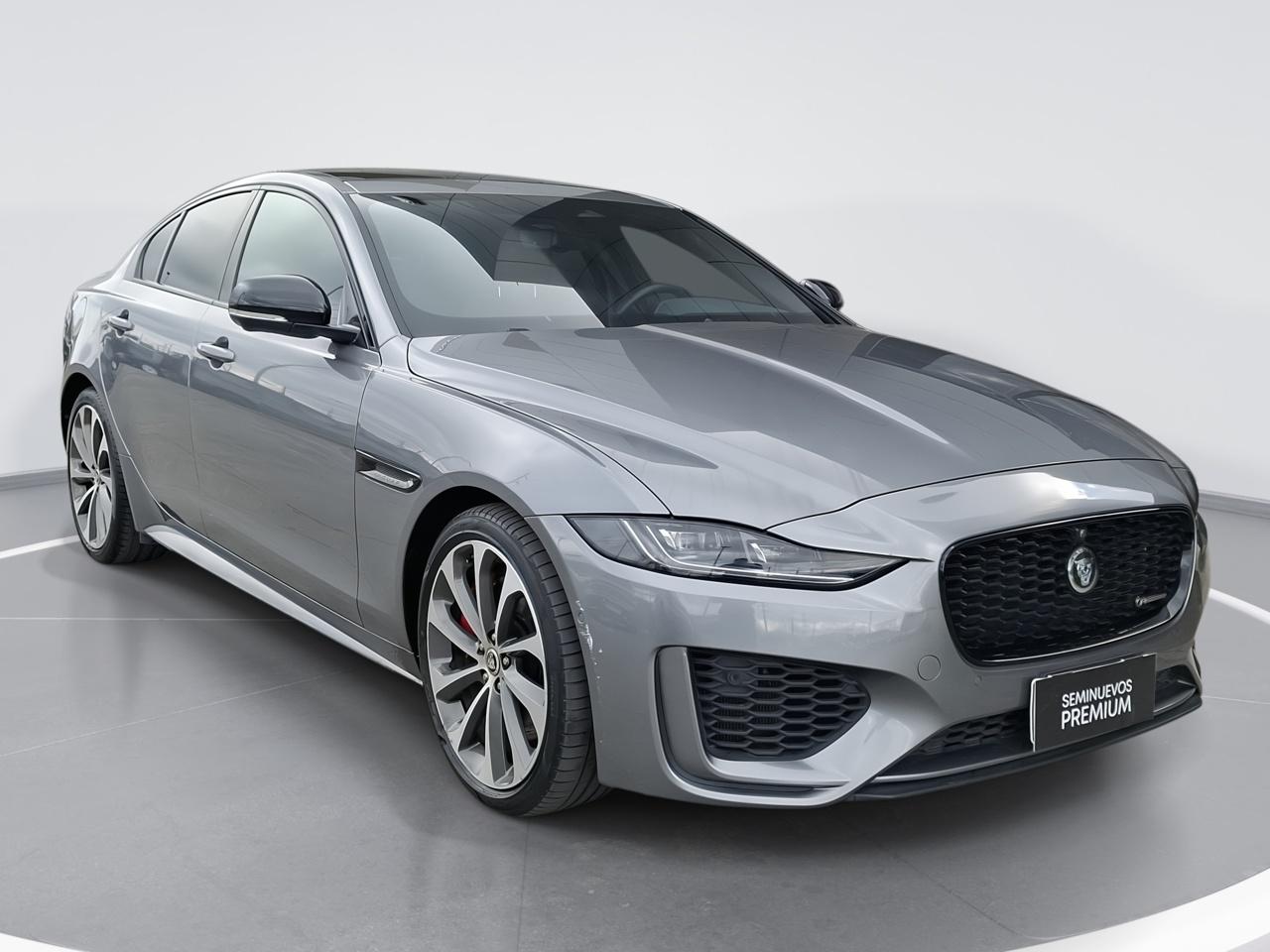 Automovil Jaguar Xe