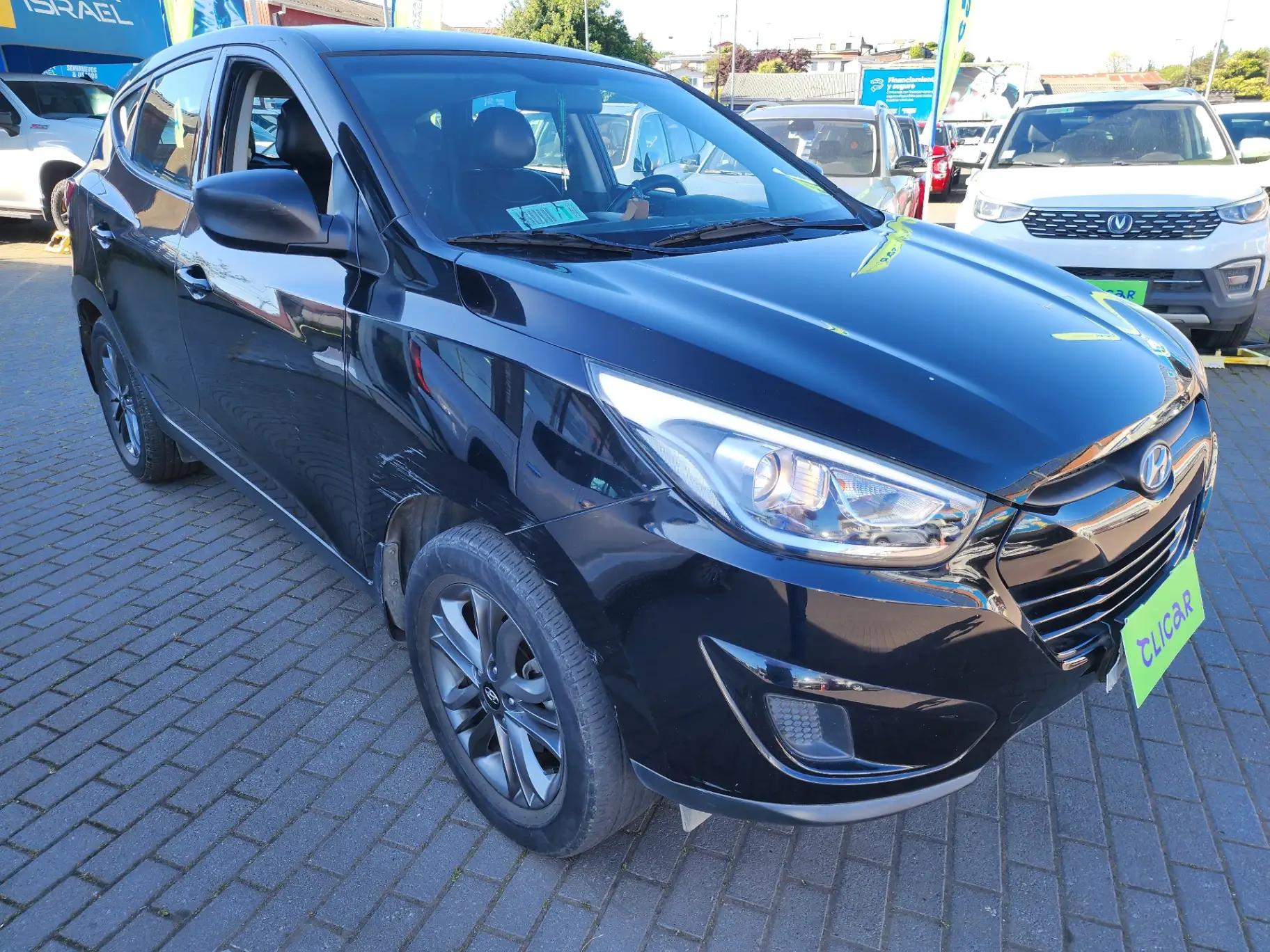 Station Wagon Hyundai Tucson